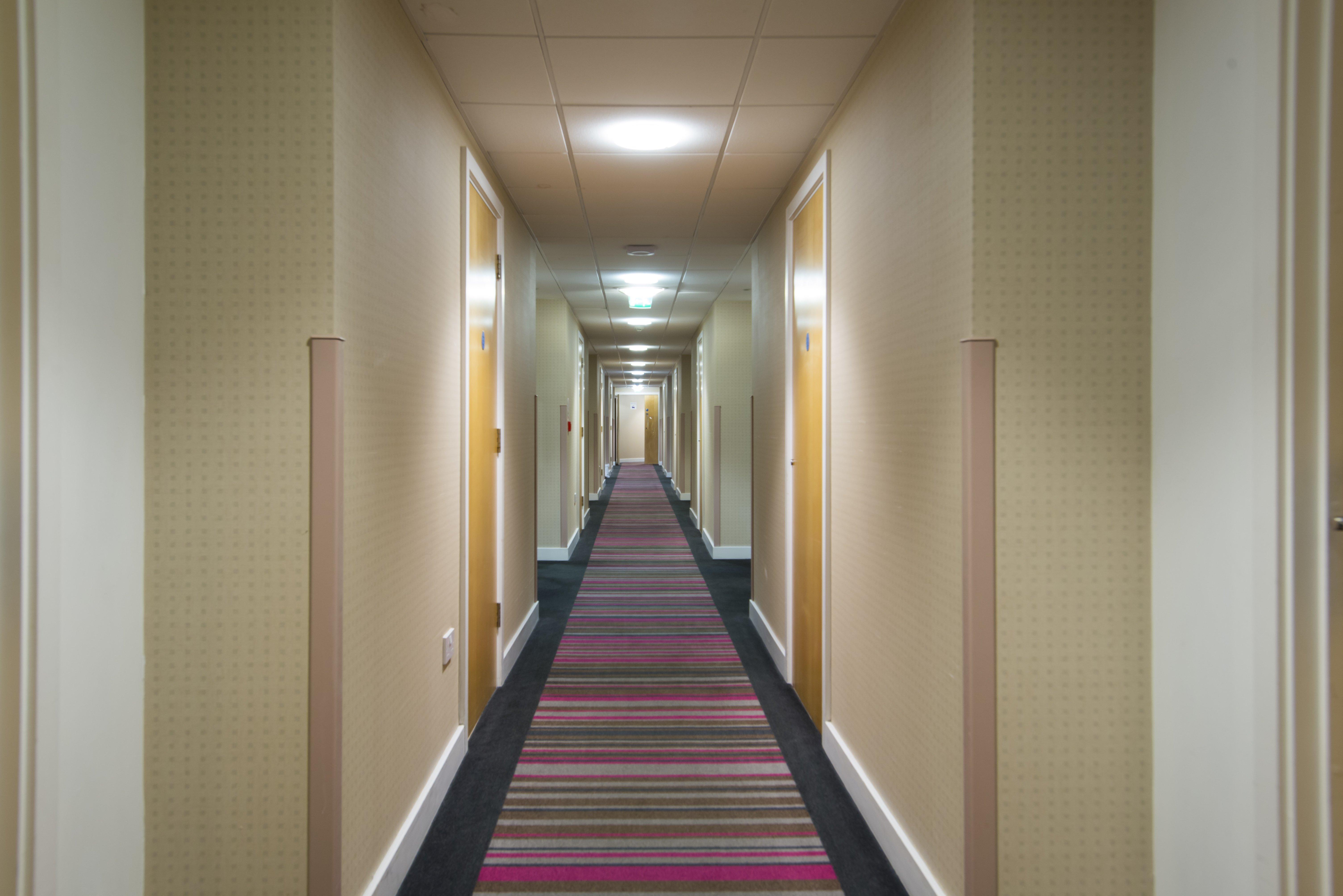 Holiday Inn Express London - Epsom Downs By Ihg Exteriér fotografie